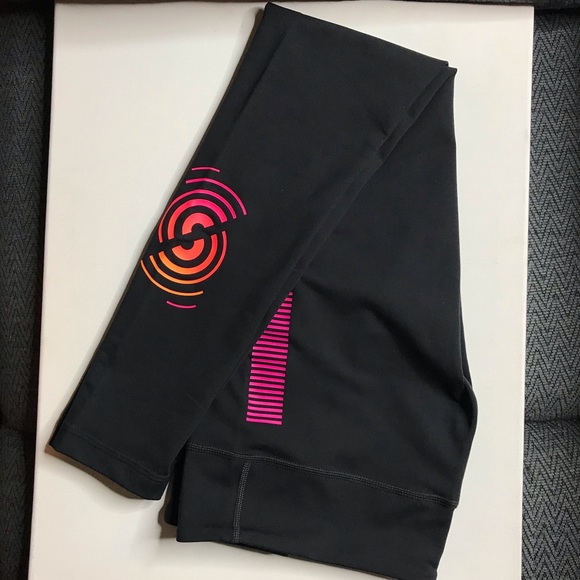 🔥LET IT SYNC IN INSTRUCTOR LEGGINGS🔥 - Picture 3 of 5